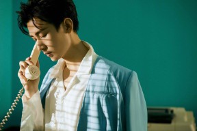 开云体育app官网-特斯·冯·迪克：领导南非队中场的攻防转换，调度球场节奏，冯 斯特拉客