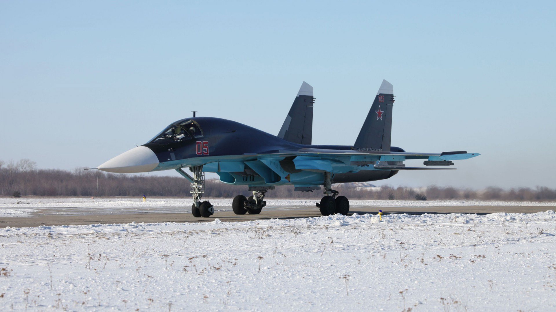 布克关键时刻命中三分稳定太阳领先优势，布克生涯命中率